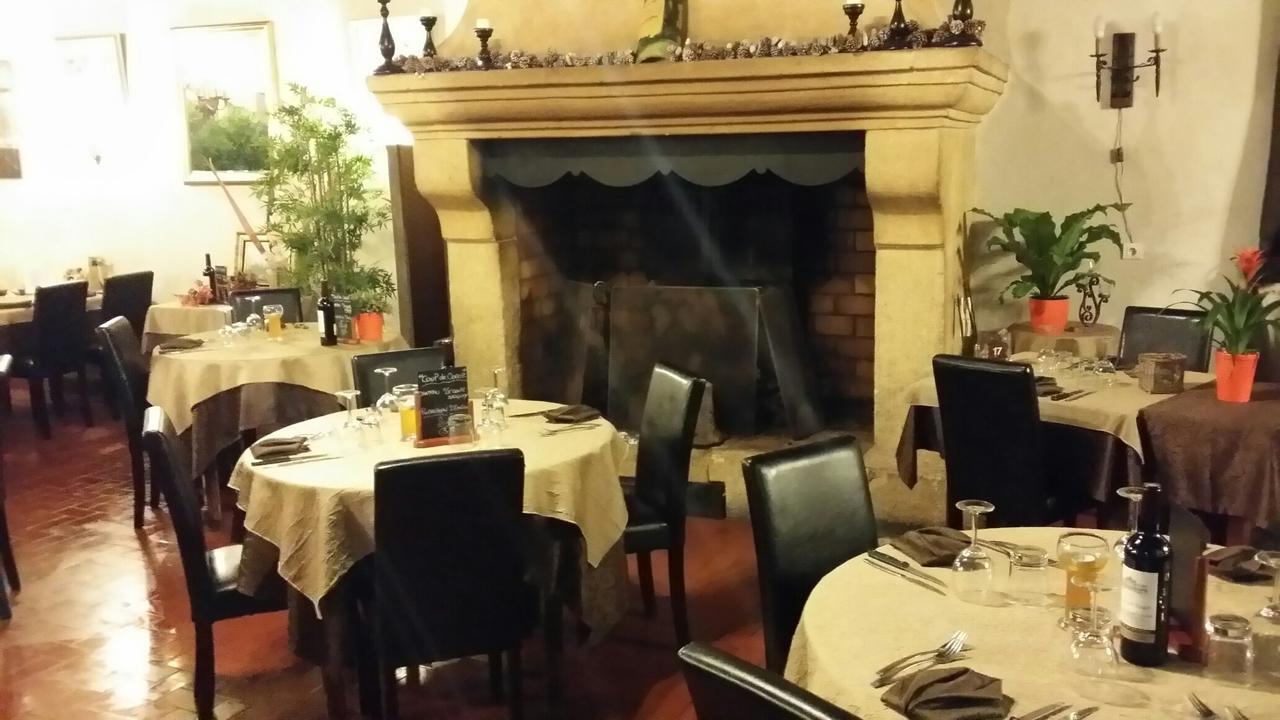 Auberge De Pachoquin Meounes-les-Montrieux Buitenkant foto