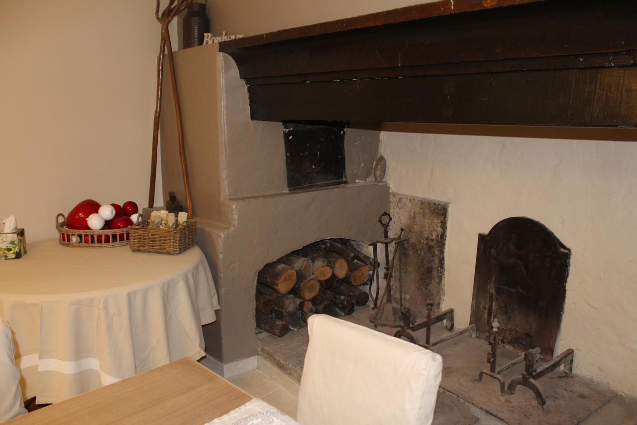 Auberge De Pachoquin Meounes-les-Montrieux Buitenkant foto