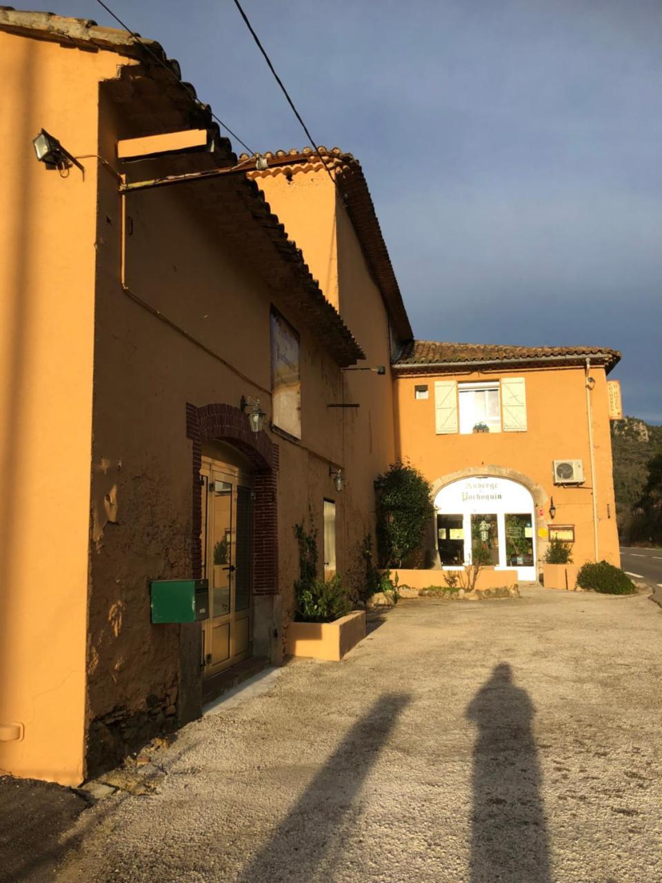 Auberge De Pachoquin Meounes-les-Montrieux Buitenkant foto