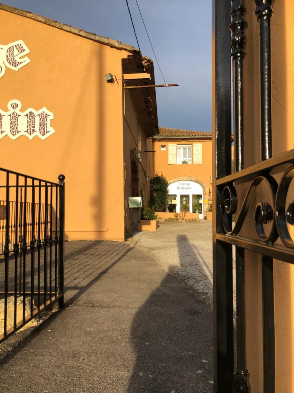 Auberge De Pachoquin Meounes-les-Montrieux Buitenkant foto
